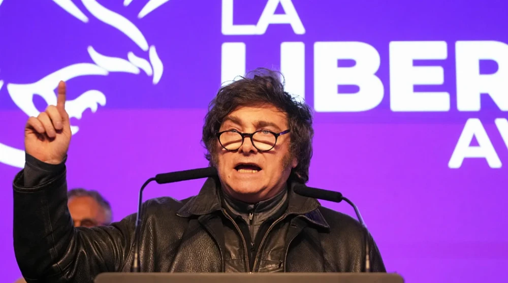 Milei suspende su viaje a España tras la derrota electoral en Buenos Aires