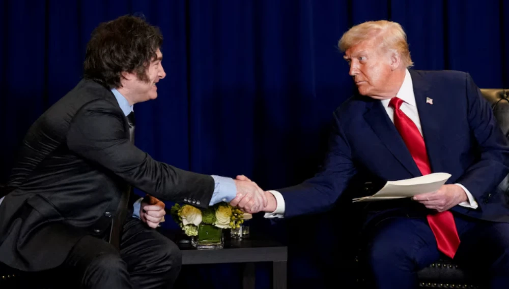 Caputo y Bessent cerraron los términos del salvataje financiero y Trump haría el anuncio oficial cuando reciba a Milei en la Casa Blanca
