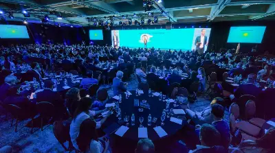 Los empresarios de IDEA tienen expectativas favorables por el respaldo de EEUU y ven volatilidad hasta las elecciones