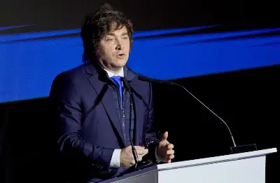 Milei ratificó el rumbo económico y se mostró confiado en el futuro del país: “Nos van a salir dólares por las orejas”