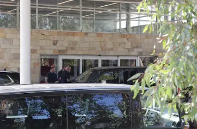 Así se fue Bad Bunny de Argentina: vidrios polarizados, seguridad privada y mucho hermetismo