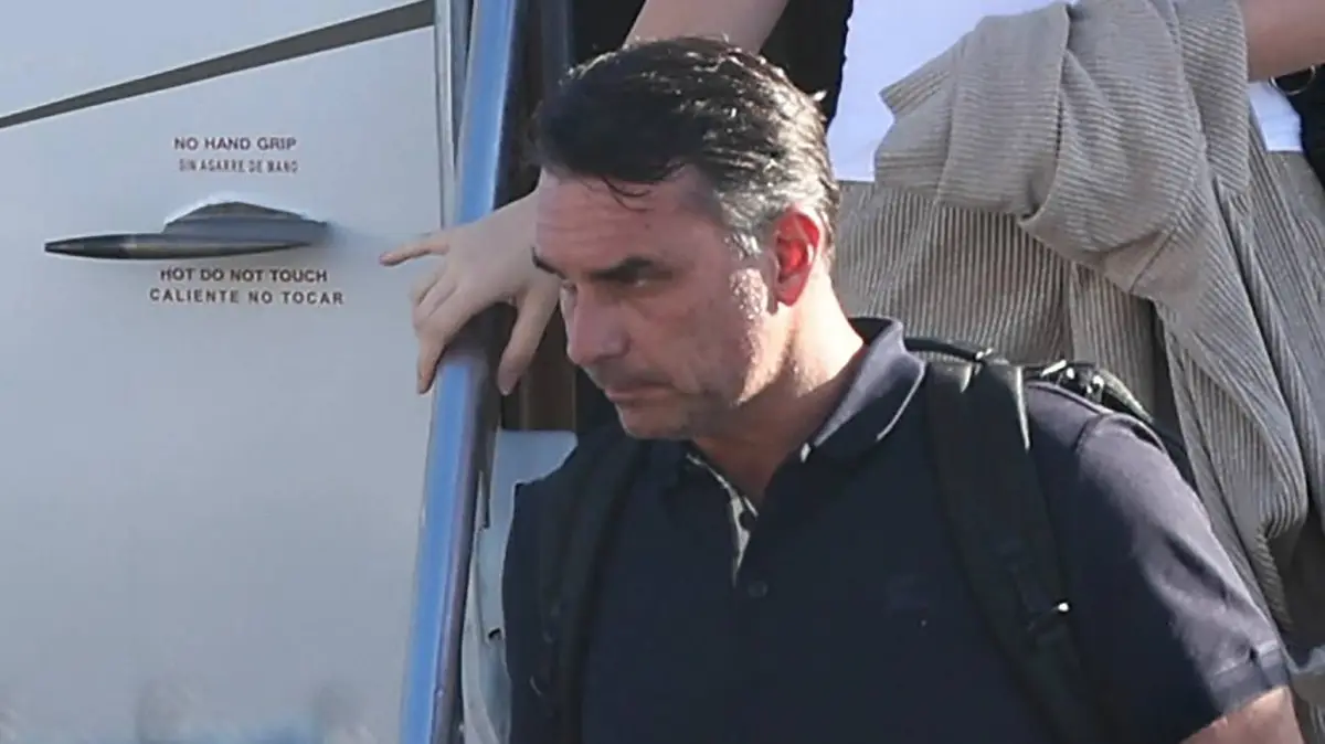 Marcha atrás: Flávio Bolsonaro se autoproclamó "presidente electo" en una carta y tuvo que corregirlo
